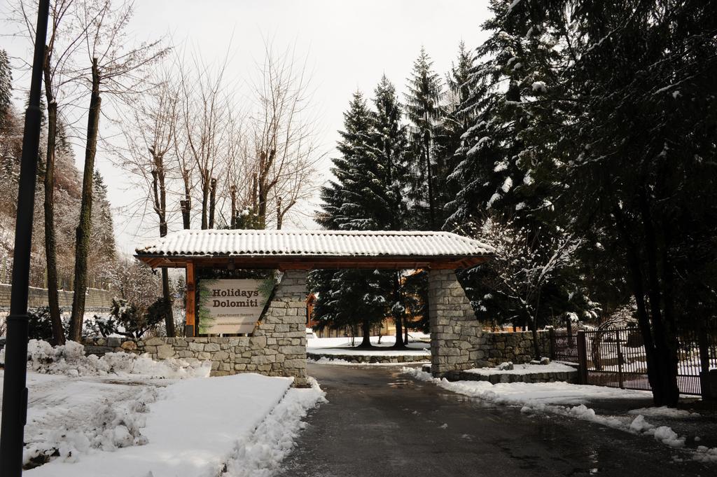 Holidays Dolomiti Apartment Resort Carisolo Buitenkant foto